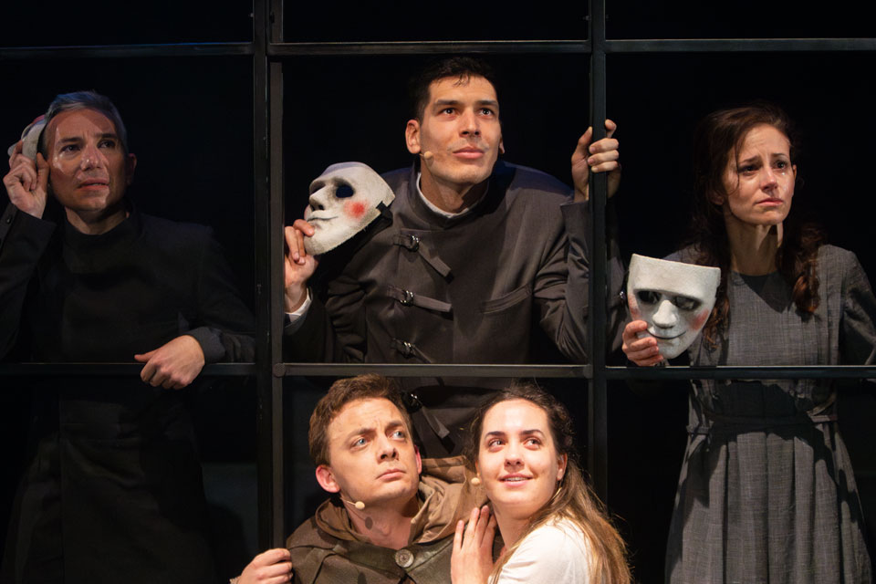 REVIEW/ Dragon: A Deconstruction of Autocracy