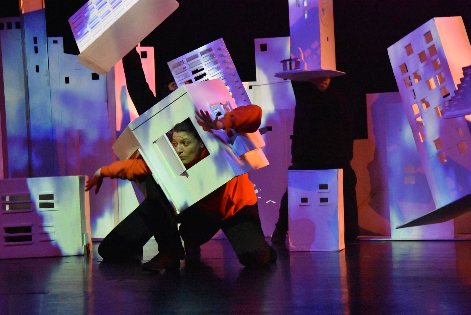 “Alice in the Wonderbox”